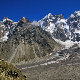 ������-���