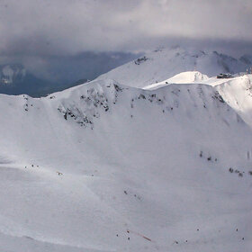 ����-���