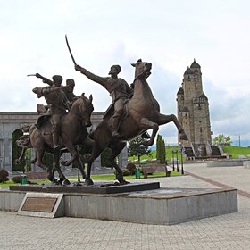 Памятник кавалеристам дикой дивизии